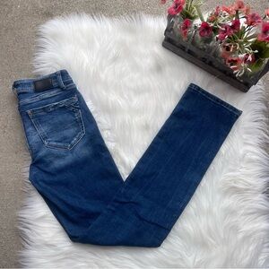 Buckle Black Straight Jeans Size 24